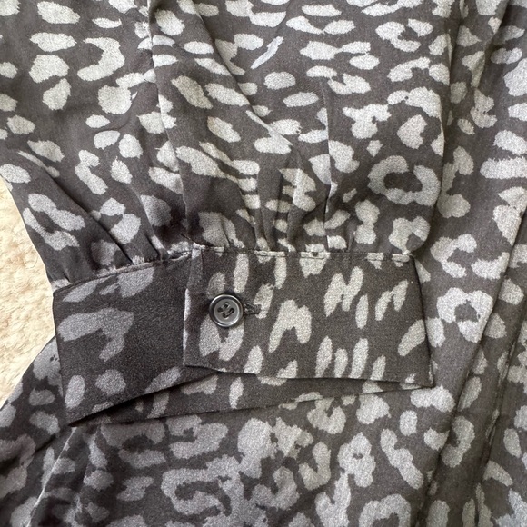 Elan Charcoal Long Sleeve lightweight Dress - size medium - Picture 6 of 16